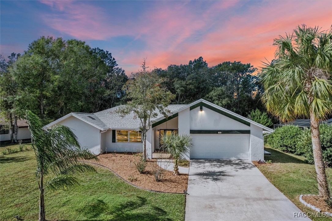 130 Douglas Street, Homosassa, Florida image 1