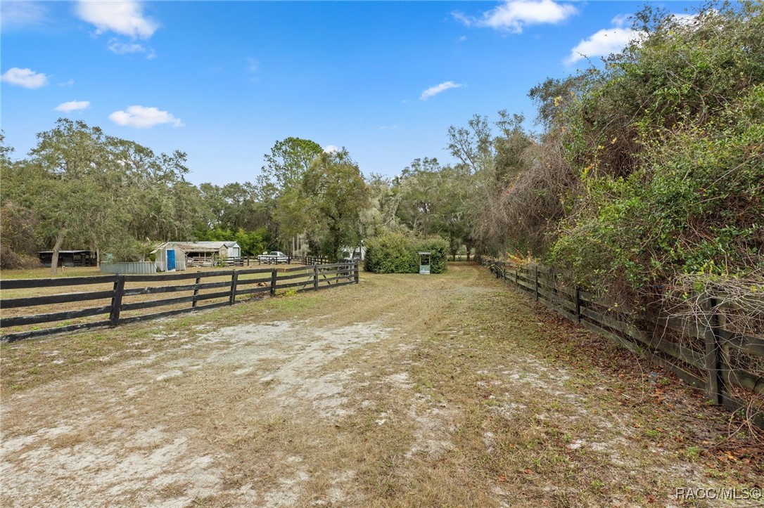 6755 N Heidi Drive, Hernando, Florida image 6