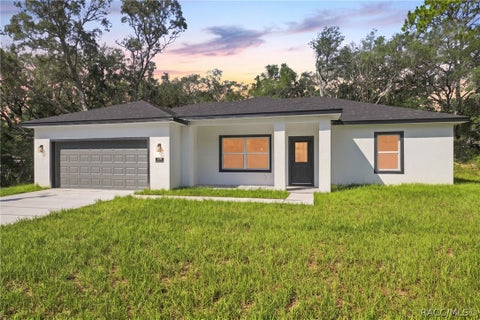 Homes For Sale - 7930 N Pitcairn Way<br/> Citrus County, Citrus Springs, FL 34434