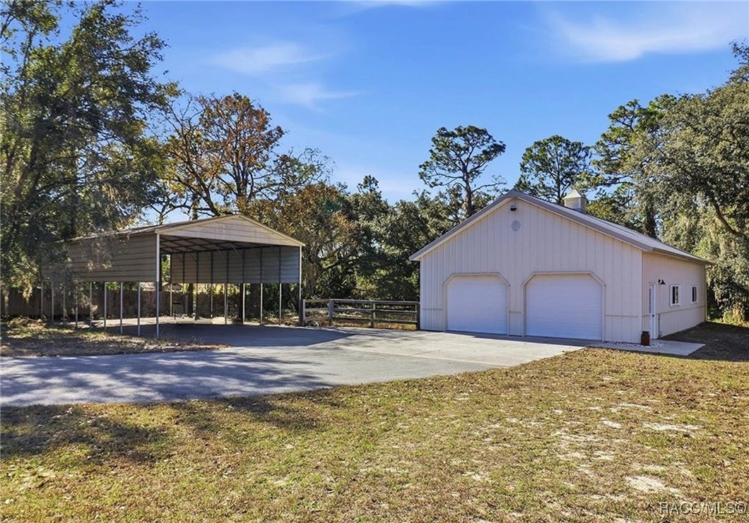 5204 N Tumblewood Drive