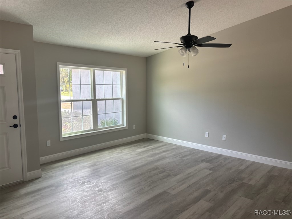 3241 W Marie Drive, Citrus Springs, Florida image 8