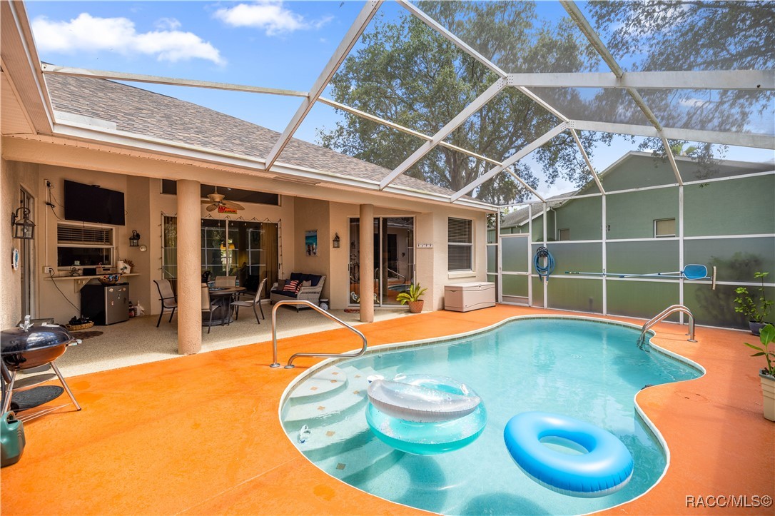 5628 West Hunters Ridge Circle