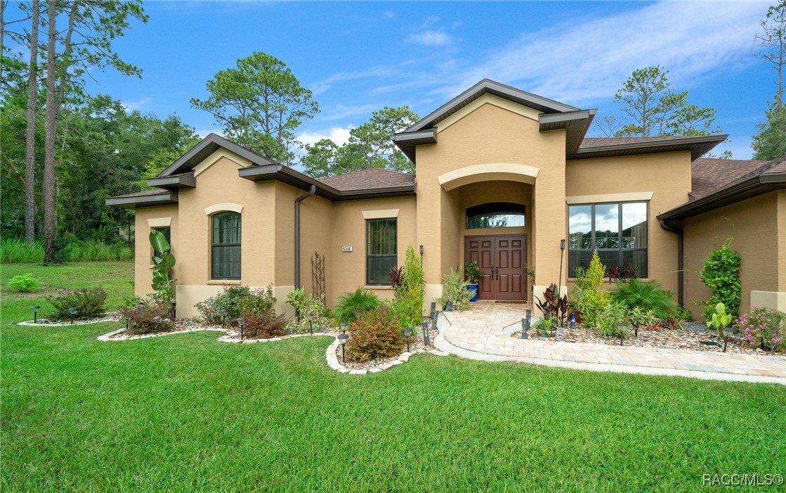 5346 N Persimmon Drive, Beverly Hills, Florida image 2