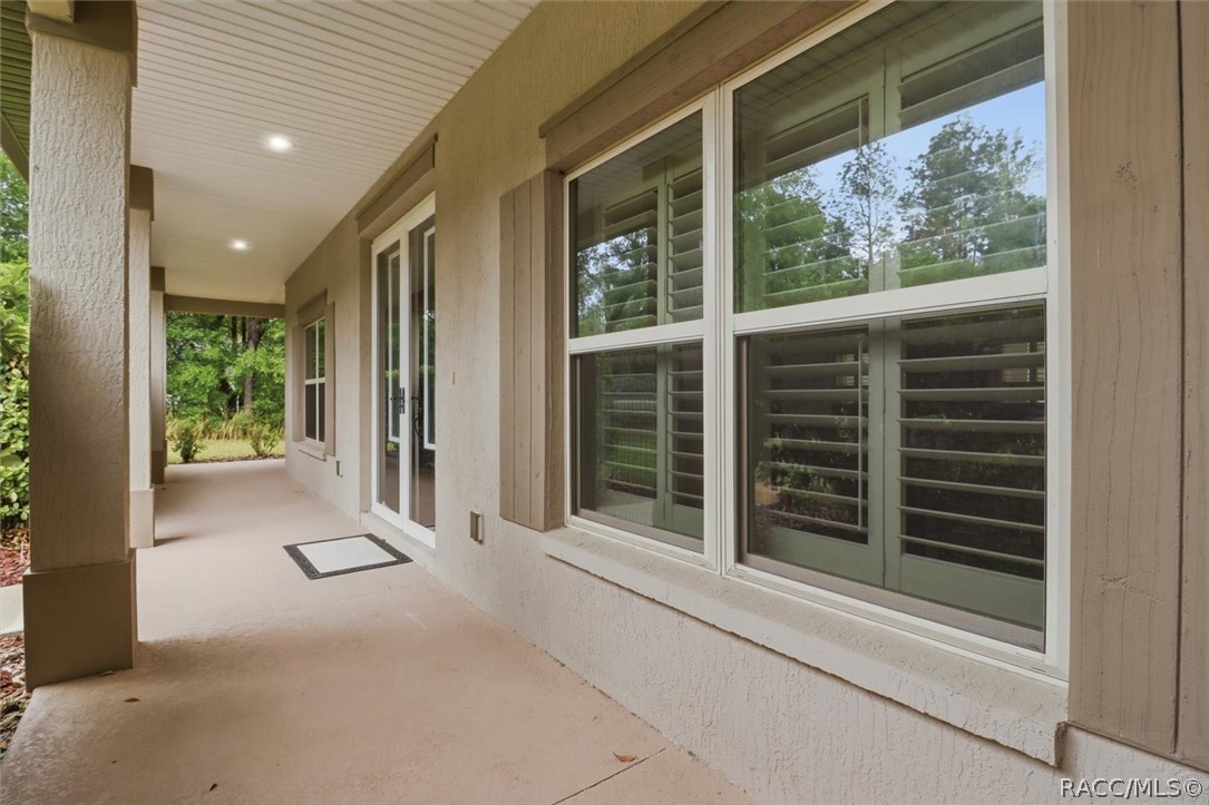 2463 W Axelwood Drive