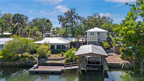 1203 SE Kings Bay Drive Crystal River FL 34429
