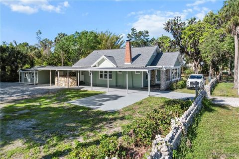 272 3rd ST Street NE Crystal River FL 34429