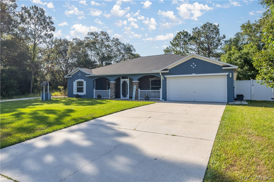 880 W Rum Place, Citrus Springs, Florida image 2