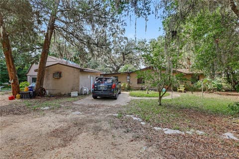 Homes For Sale - 13395 SE 106th Avenue<br/> Ocklawaha, FL 32179