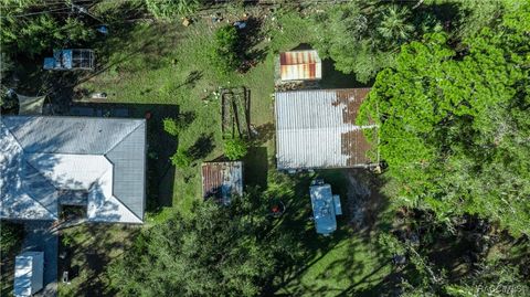 A home in Yankeetown