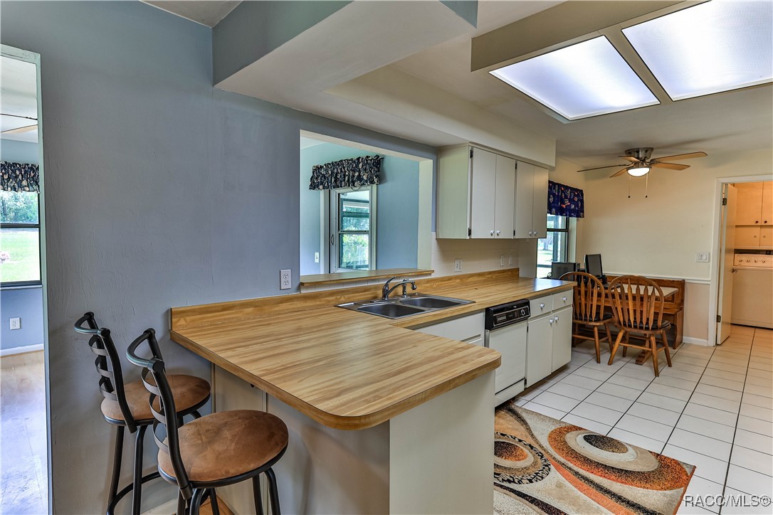 135 W Sugarberry Lane, Beverly Hills, New York image 8