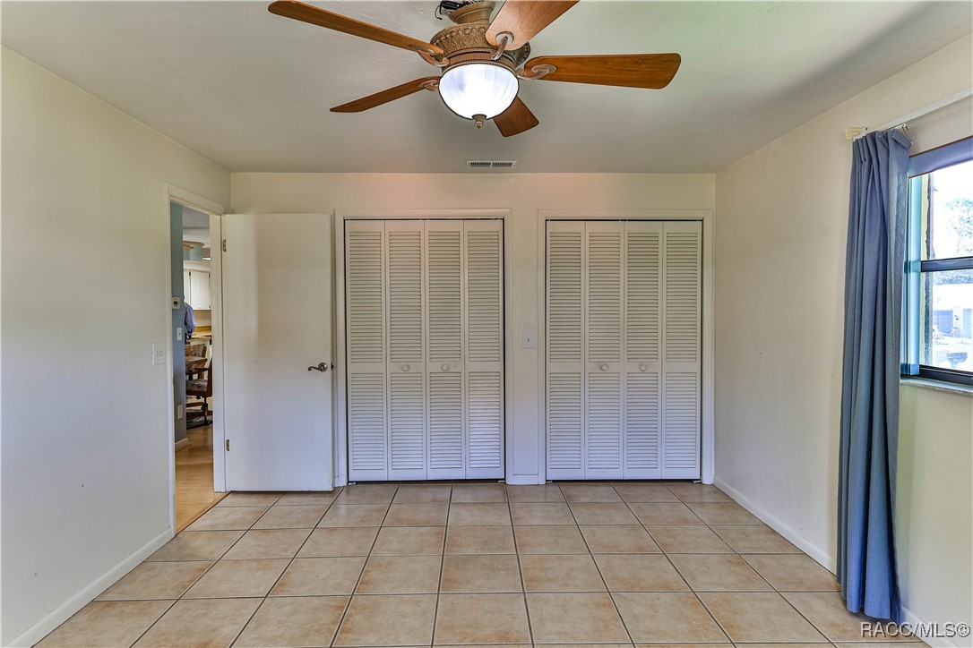 135 W Sugarberry Lane, Beverly Hills, New York image 26