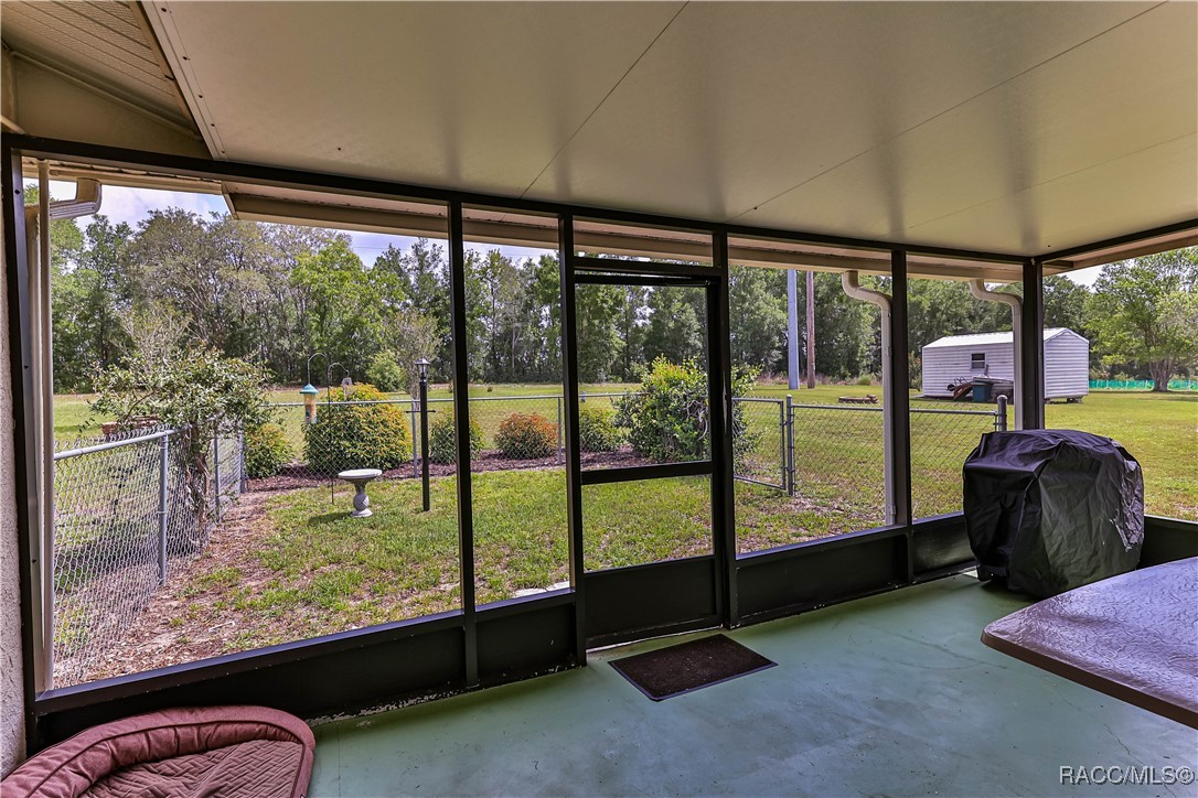135 W Sugarberry Lane, Beverly Hills, New York image 29