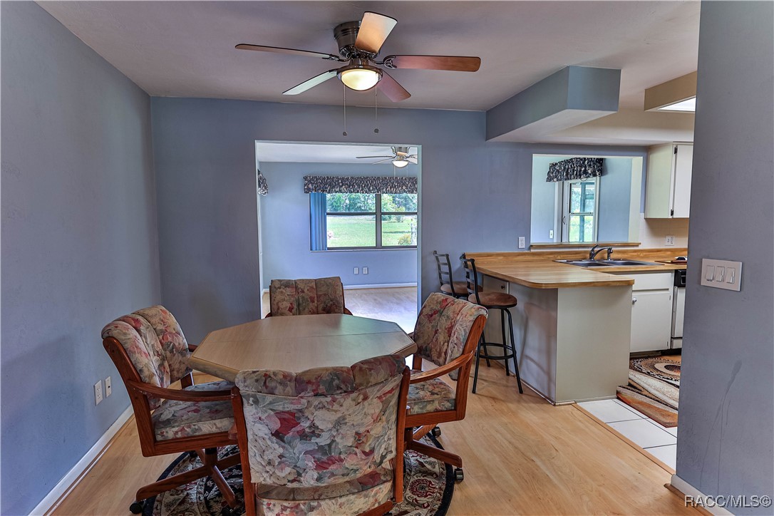 135 W Sugarberry Lane, Beverly Hills, New York image 12