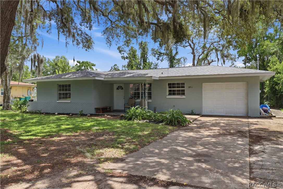 Photo 1 of 27 — 2811 Monroe Street W, Inverness, FL 34453