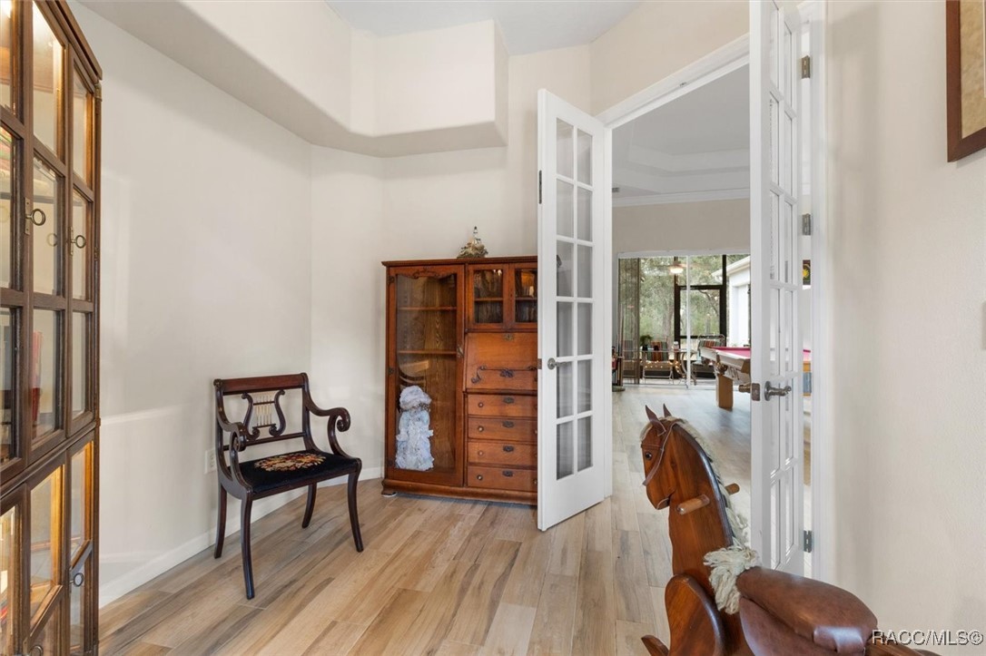5194 W Deputy Drive, Beverly Hills, New York image 11