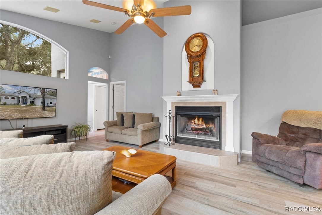 5194 W Deputy Drive