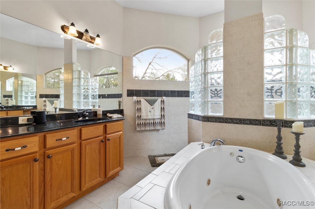 5194 W Deputy Drive, Beverly Hills, New York image 15