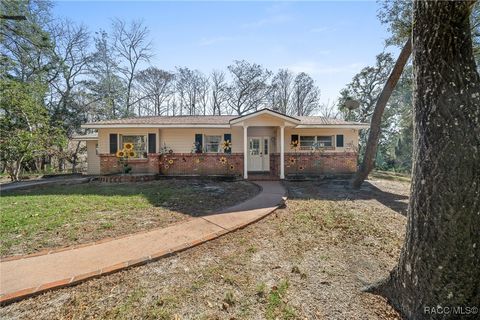 4275 E Riverside Drive Dunnellon FL 34434