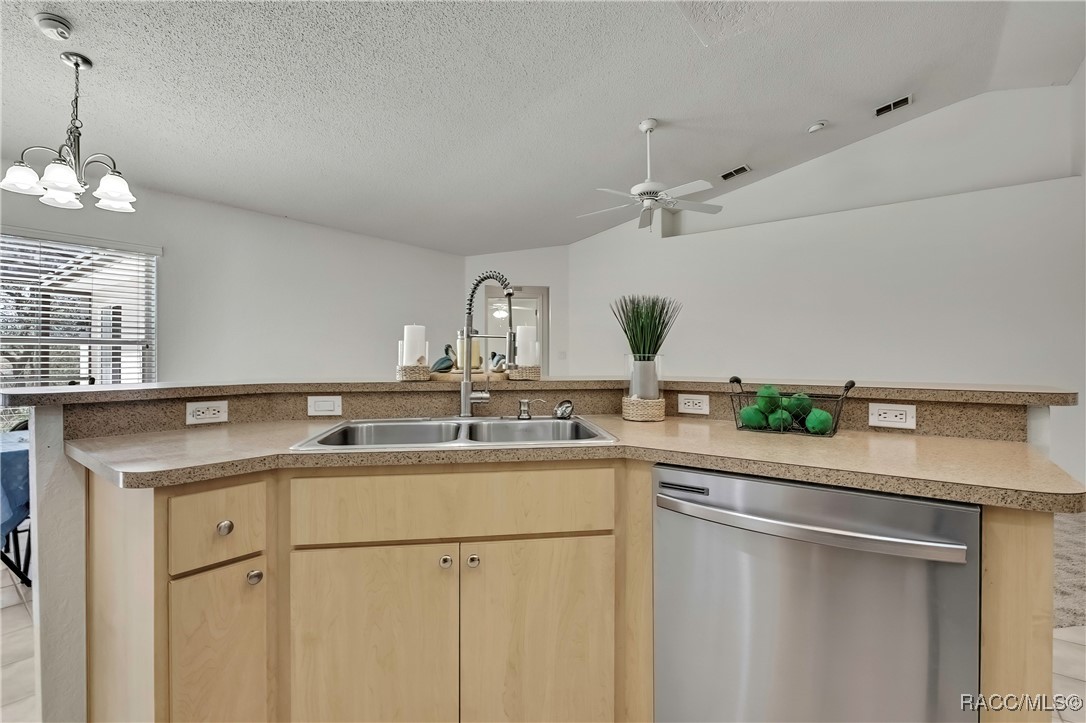 6445 Owl Road, Weeki Wachee, Florida image 16