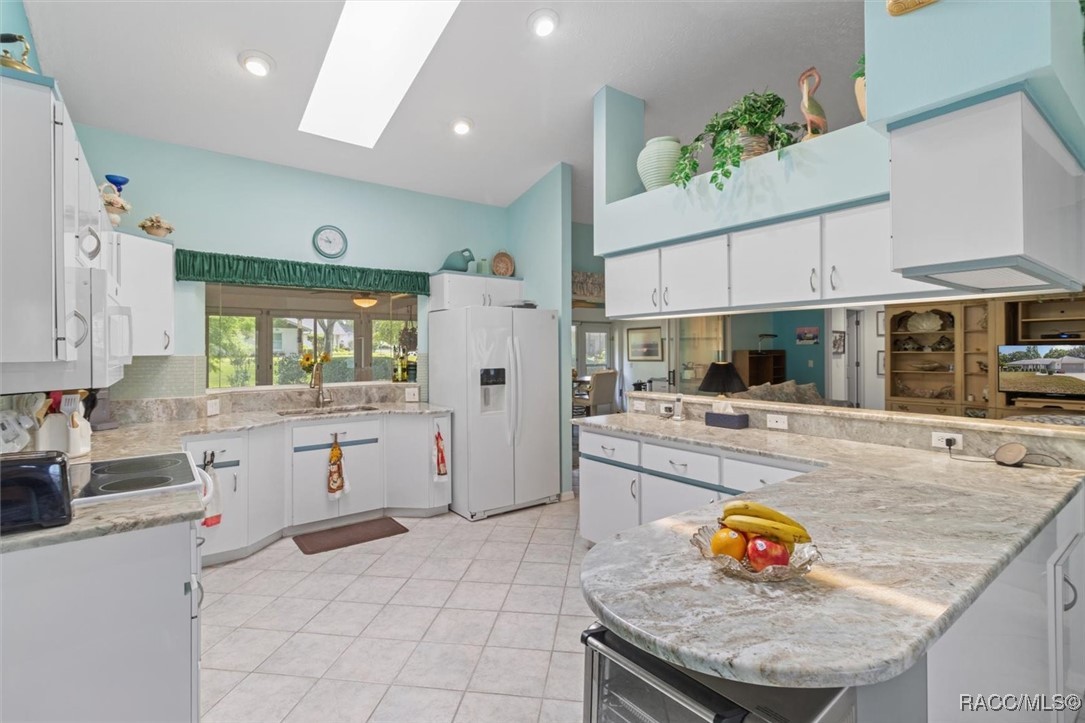 1491 N Chapelcross Loop, Crystal River, New York image 2
