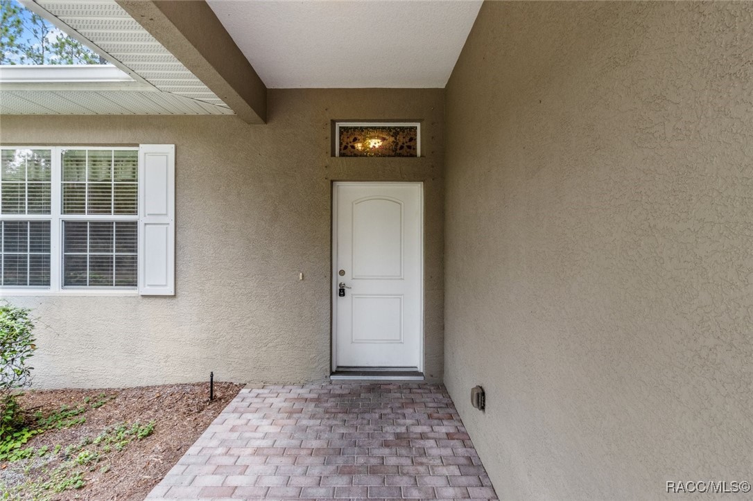 5605 N Mock Orange Drive