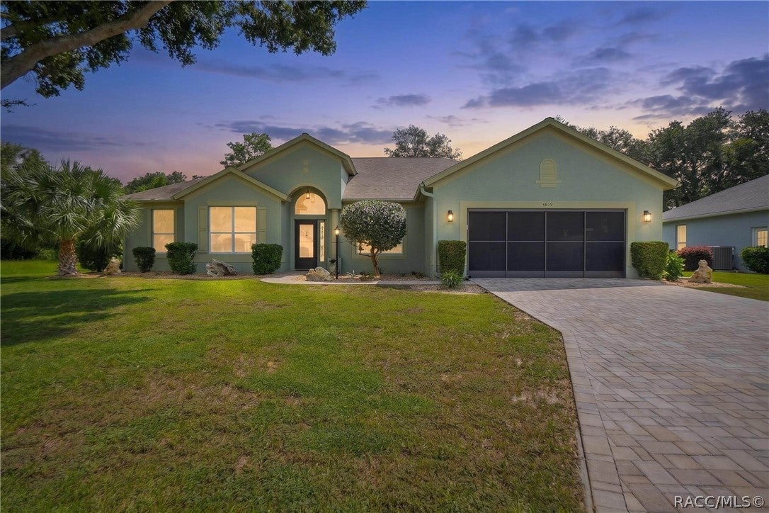 4919 N El Camino Drive