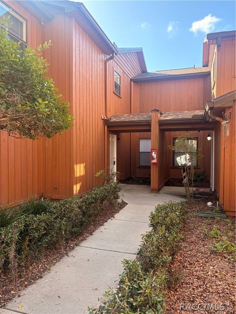 Condo For Sale - 2701 NE 10th Street #704<br/> Ocala, FL 34470