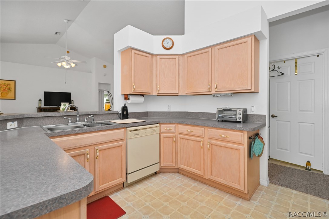 4373 N Camwood Terrace