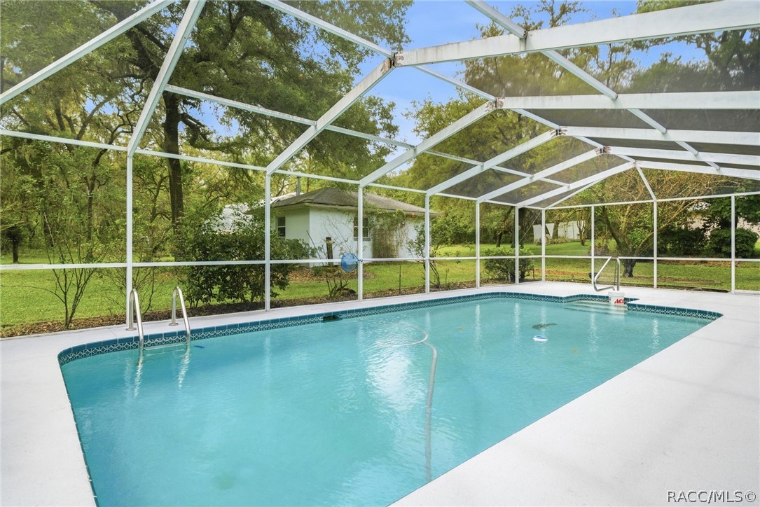 794 E Reehill Street