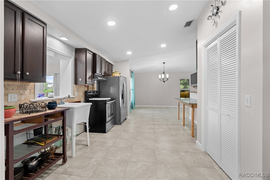 11771 W Sunnybrook Court, Crystal River, Florida image 10