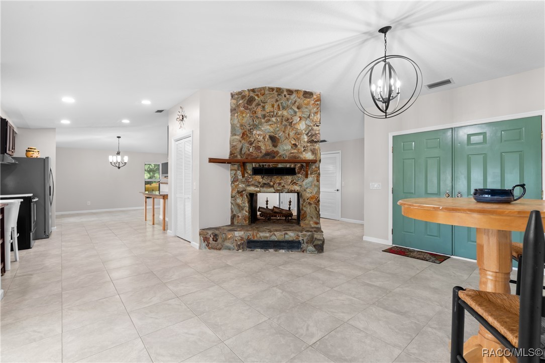 11771 W Sunnybrook Court, Crystal River, Florida image 6