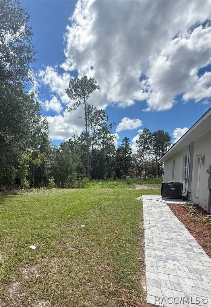 2418 W Axelwood Drive