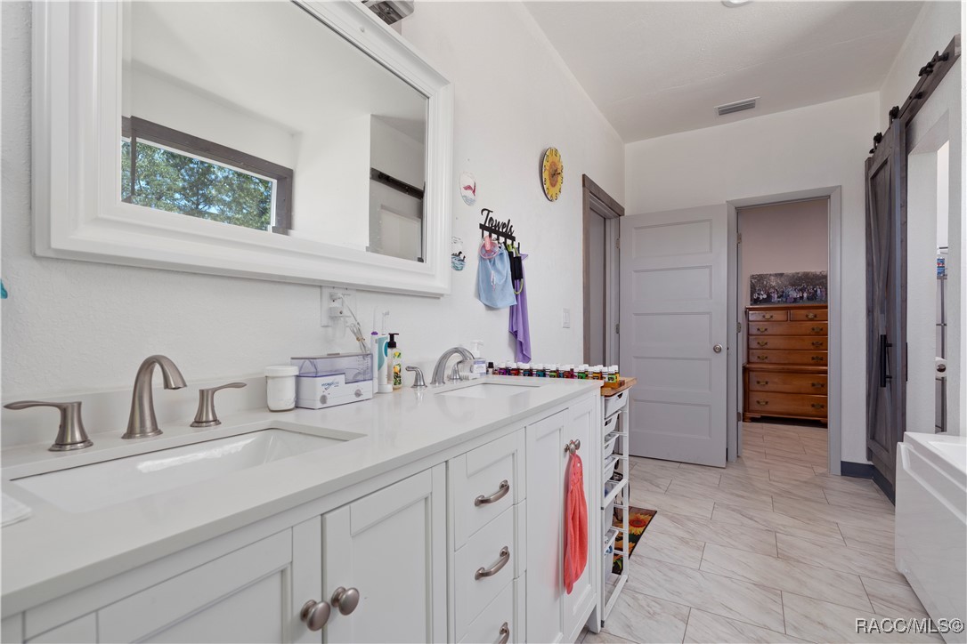 5251 NE 110th Avenue, Bronson, New York image 23