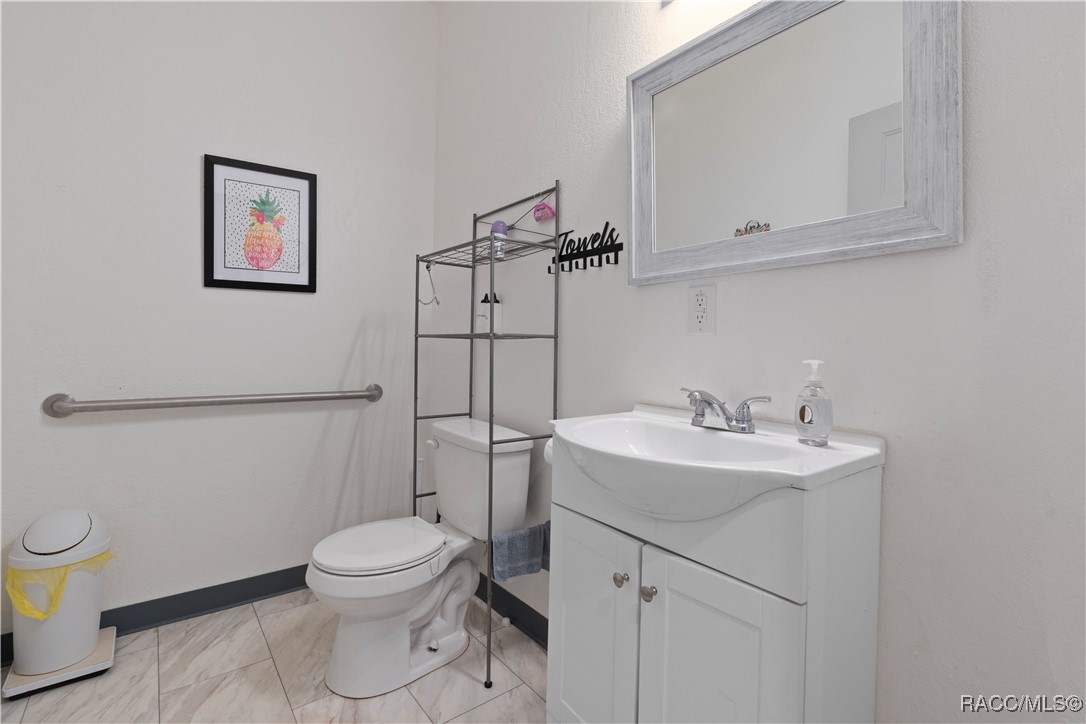 5251 NE 110th Avenue, Bronson, New York image 15