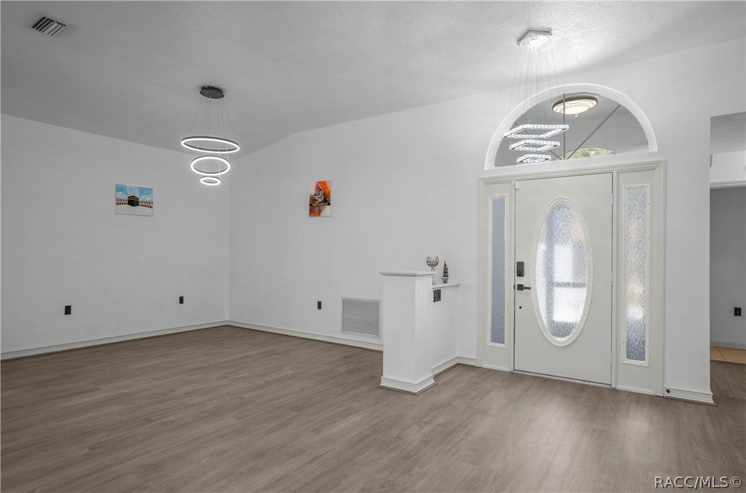 127 N Golf Harbor Path