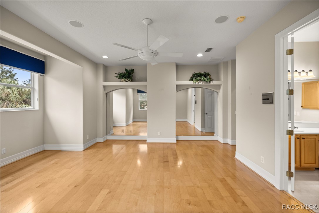 Hernando, Florida 34442, United States, 4 Bedrooms Bedrooms, ,3 BathroomsBathrooms,Residential,Active,14006