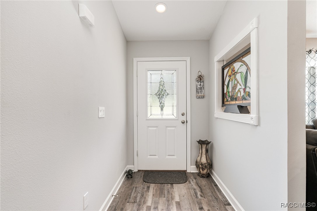 929 W Bancroft Drive