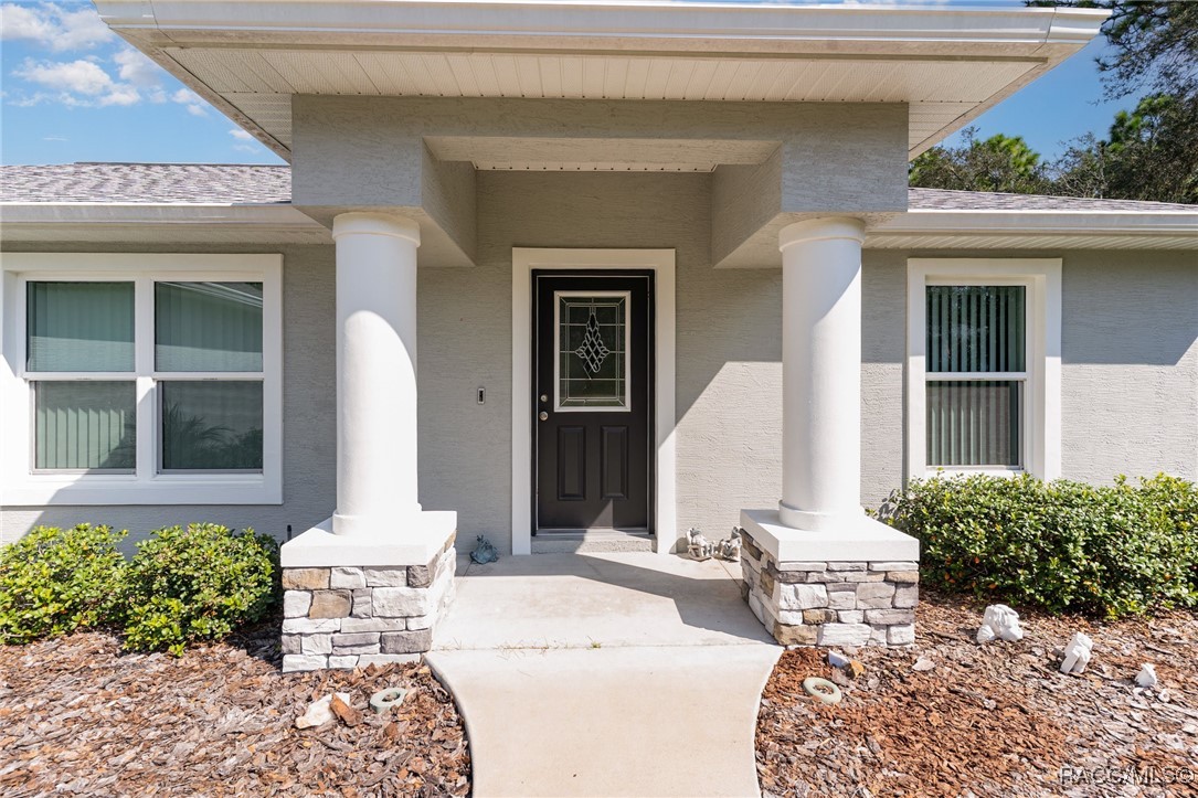 929 W Bancroft Drive