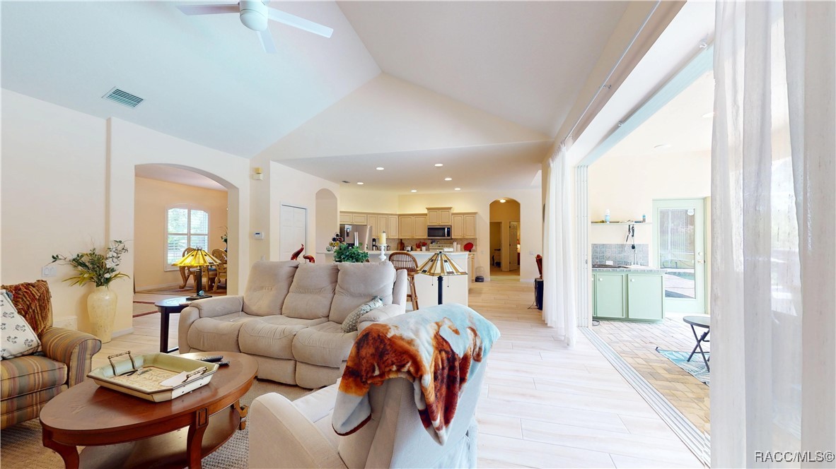 Beverly Hills, Florida 34465, United States, 4 Bedrooms Bedrooms, ,3 BathroomsBathrooms,Residential,Active,127788