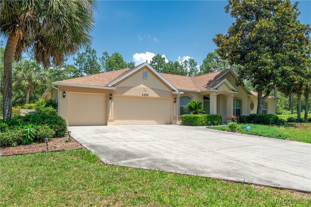 Beverly Hills, Florida 34465, United States, 4 Bedrooms Bedrooms, ,3 BathroomsBathrooms,Residential,Active,127788