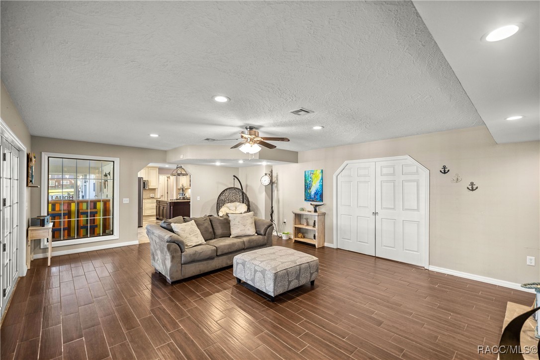 6685 SW 18th Terrace Road, Ocala, Florida image 16