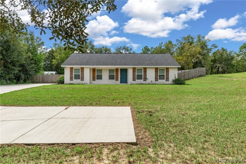 Homes For Sale - 6010 E Tenison Street<br/> Inverness, FL 34452