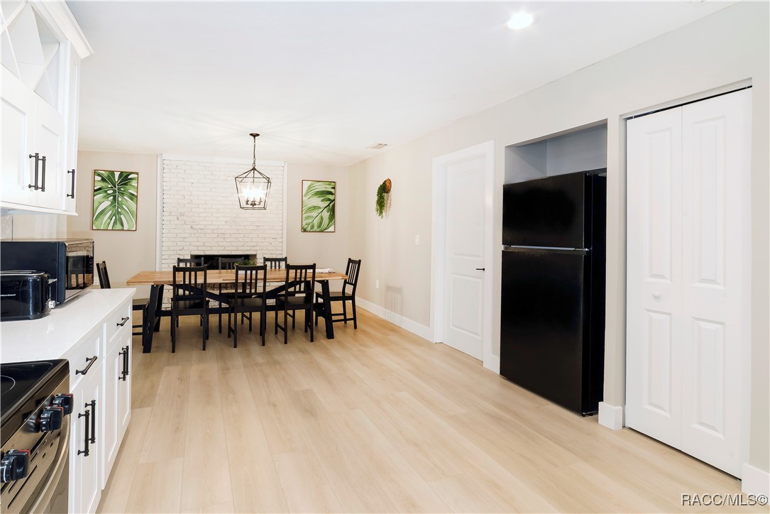721 N Country Club Drive, Crystal River, New York image 13