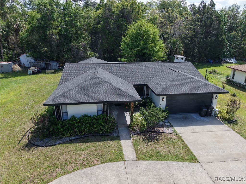 721 N Country Club Drive, Crystal River, New York image 3