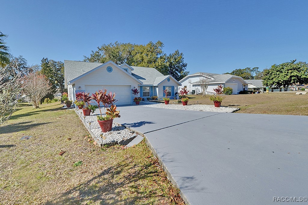 2874 N Churchill Way, Hernando, Florida image 2