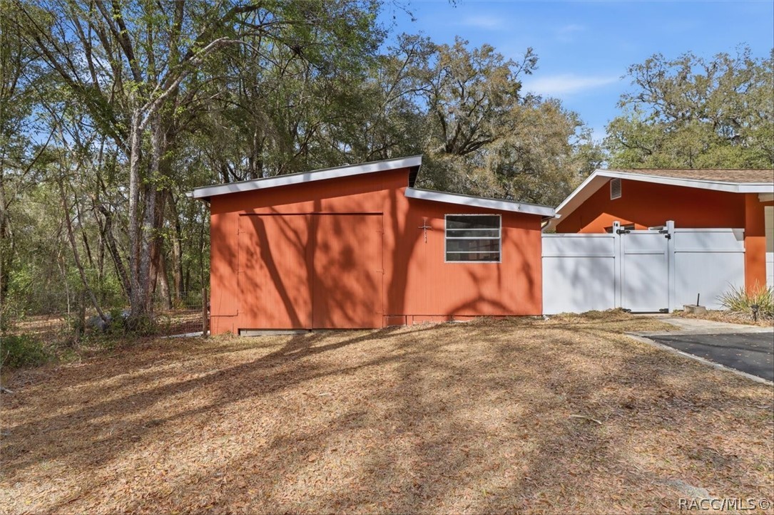 8215 E Floral Park Drive