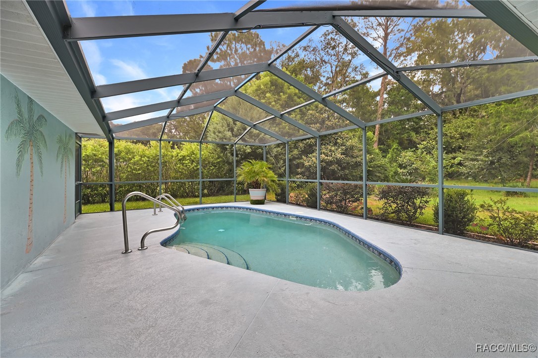 21 Sweetgum Court S