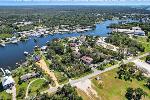 Homes For Sale - 5152 S Swiftwater Way<br/> Homosassa, FL 34448