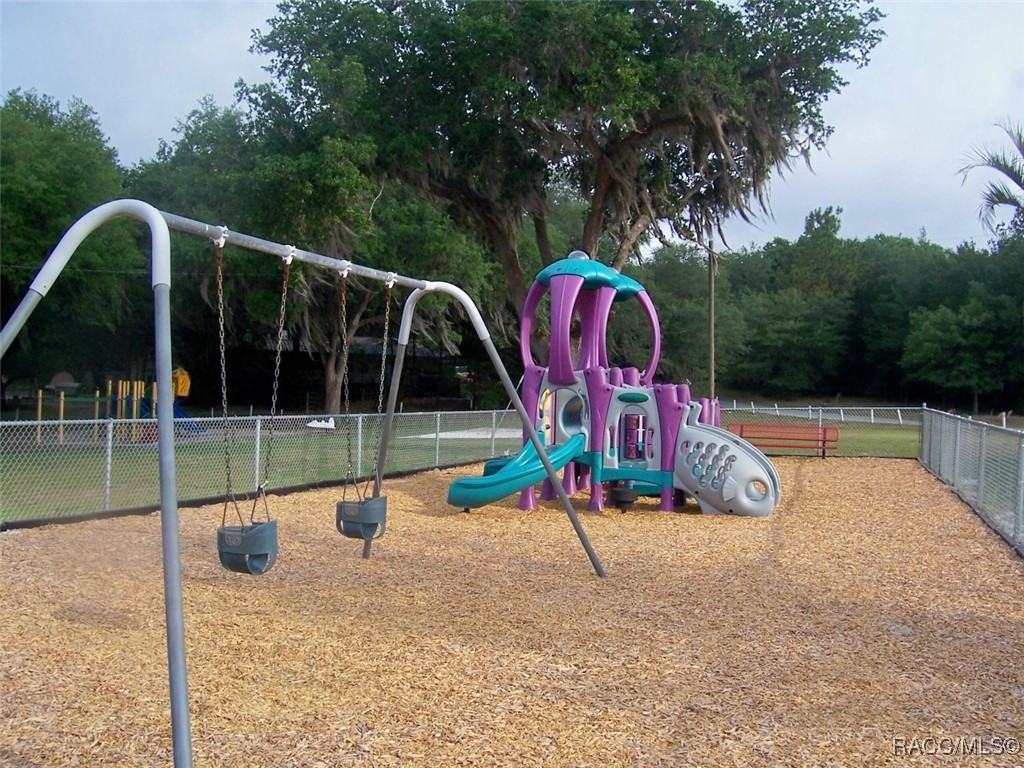 00 SW Neptune Boulevard, Dunnellon, Florida image 27