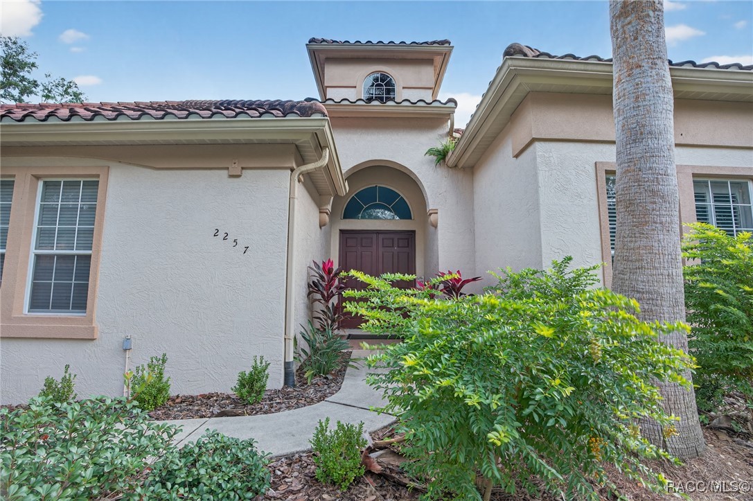 2257 N Hickory Glen Point